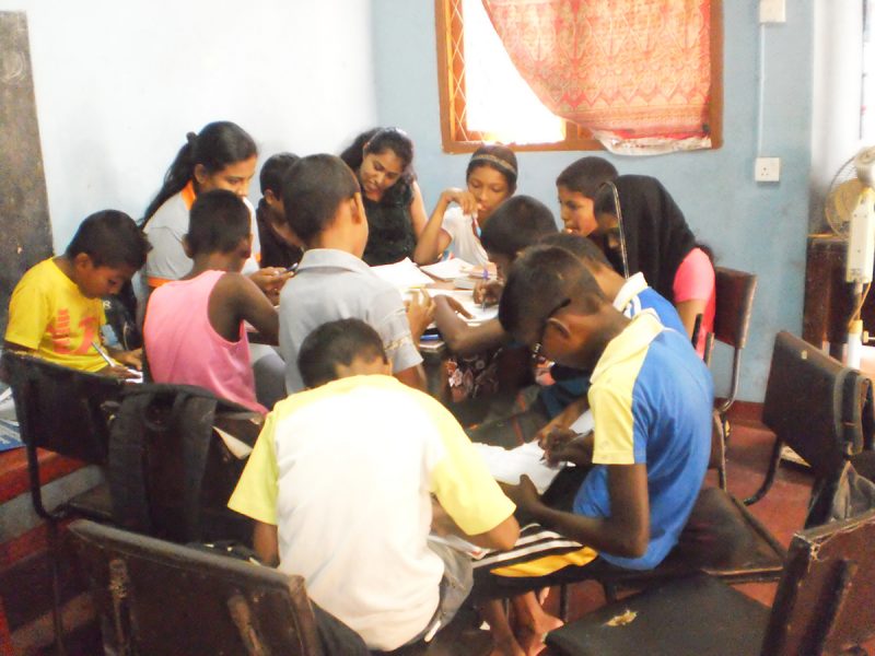 Melhorar a qualidade de vida de crianças e adultos de duas comunidades urbanas marginalizadas – Colombo – Sri Lanka