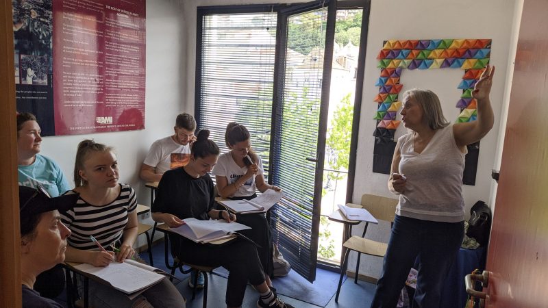 Aulas de língua portuguesa para os refugiados ucranianos, em Coimbra